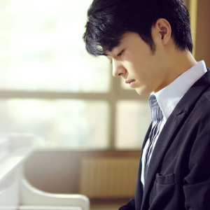 双乳男涨鼓鼓奶水H校园电影
